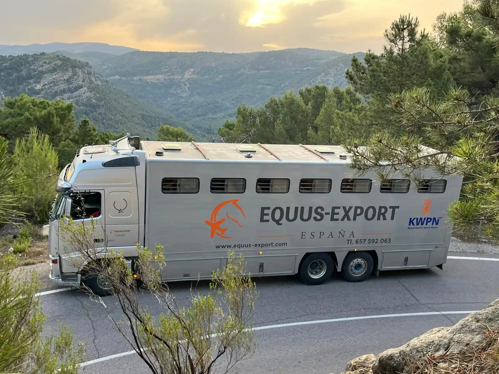 Camión Equus Export en ruta